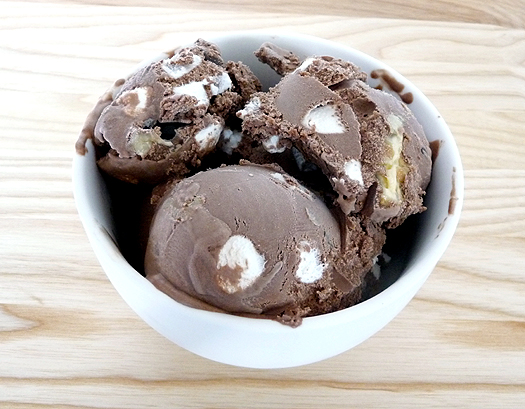 rocky-road-ice-cream-2-525