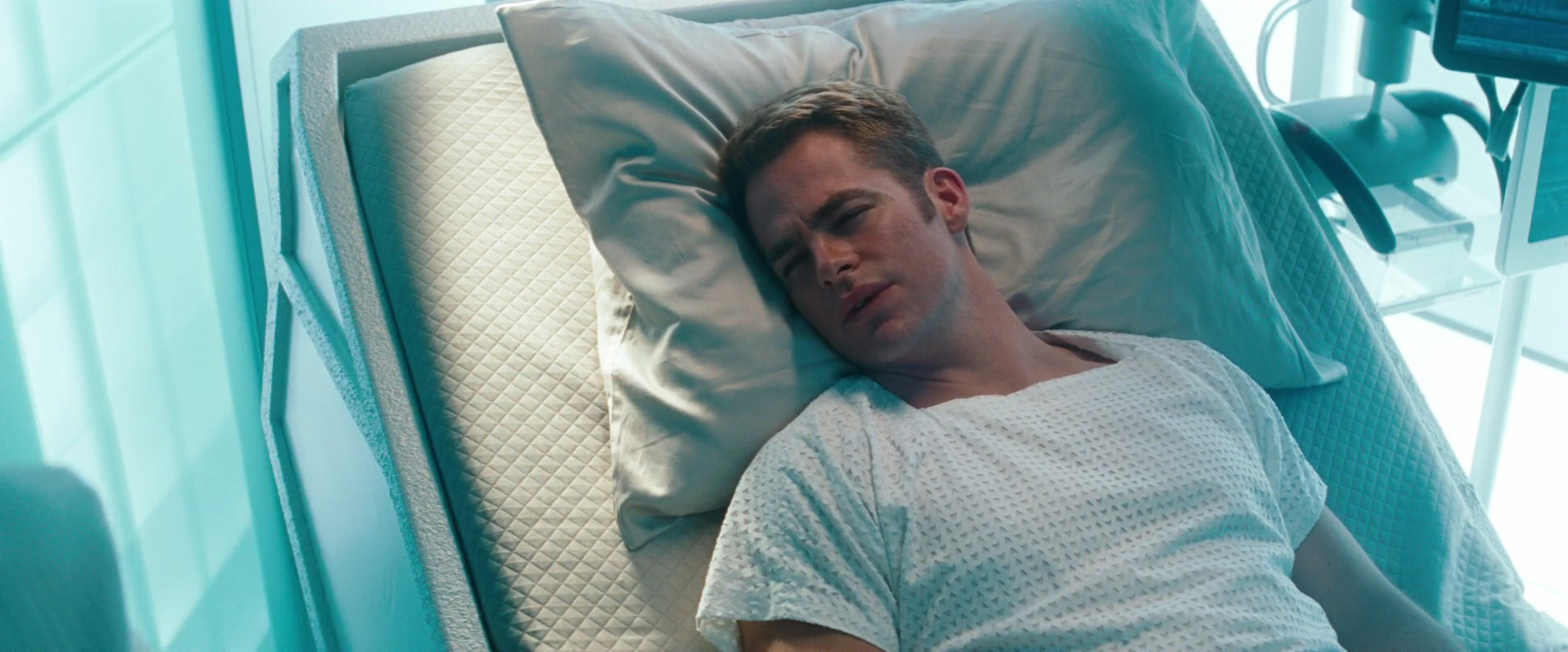 Kirk_in_a_hospital_gown